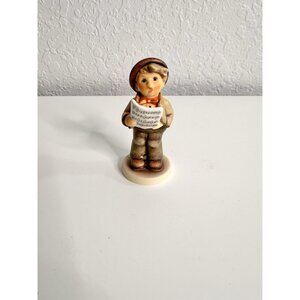 M.I.Goebel Hummel Figurine Hitting the High Note Hum 846 TMK-8 EE Kinder Choir